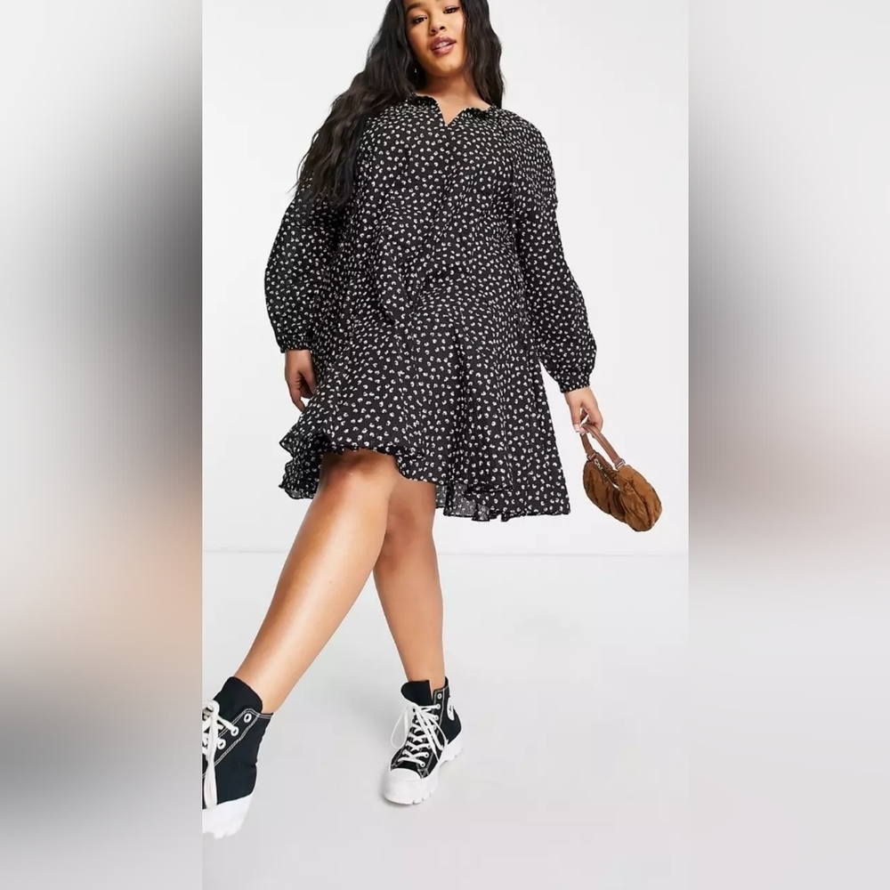NWOT Glamorous Curve Mini Swing Dress